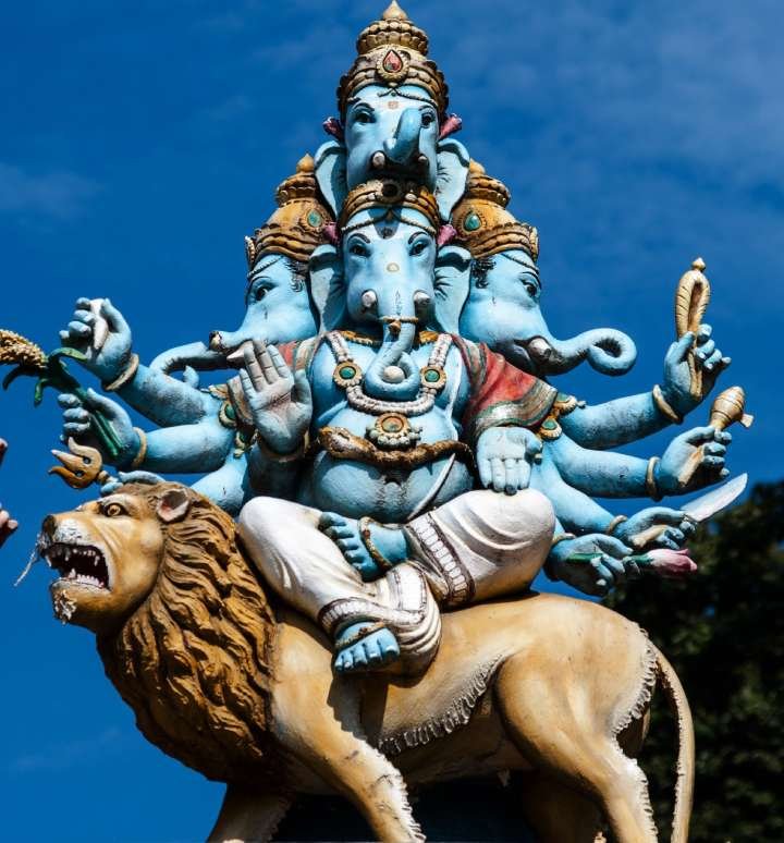 Heramba Ganapati Mantra - Lord Sri Heramba Ganapati Statue