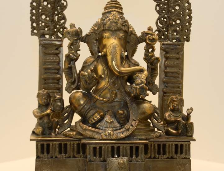Lord Ganesha as described in Agajanana padmarkam sloka
