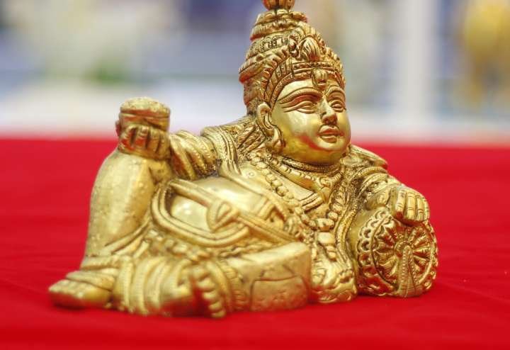 Lord Kubera statue - Kubera Gayatri Mantra