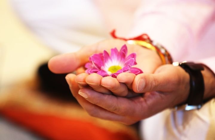 Om Bhadram Karnebhih